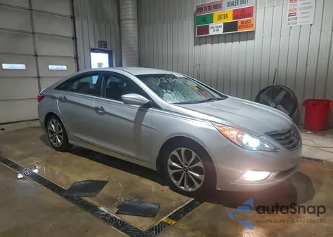 2013 Hyundai Sonata Se z USA, uszkodzony, nr VIN 5NPEC4AB5DH748837